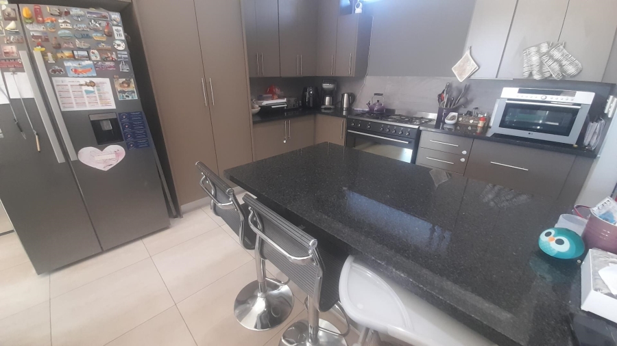3 Bedroom Property for Sale in Melodie North West